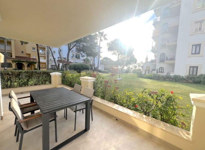 Resale - Apartment -
Puerto Banús