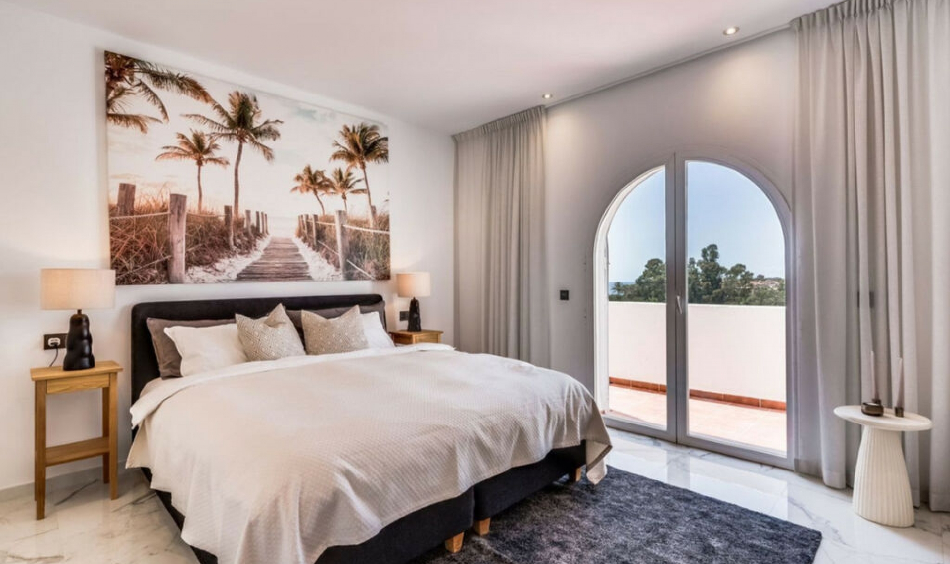Resale - Apartment -
Puerto Banús