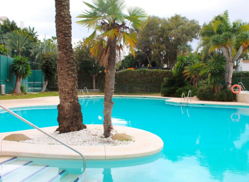 Resale - Apartment -
Puerto Banús