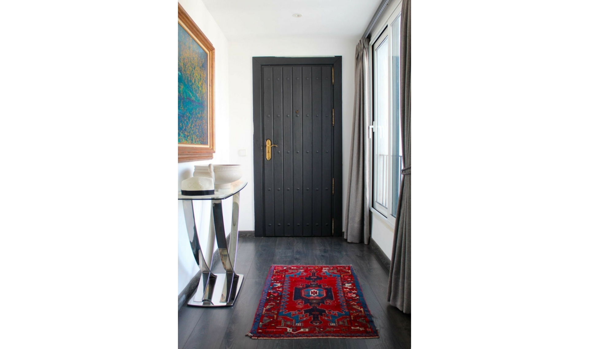 Resale - Apartment -
Puerto Banús