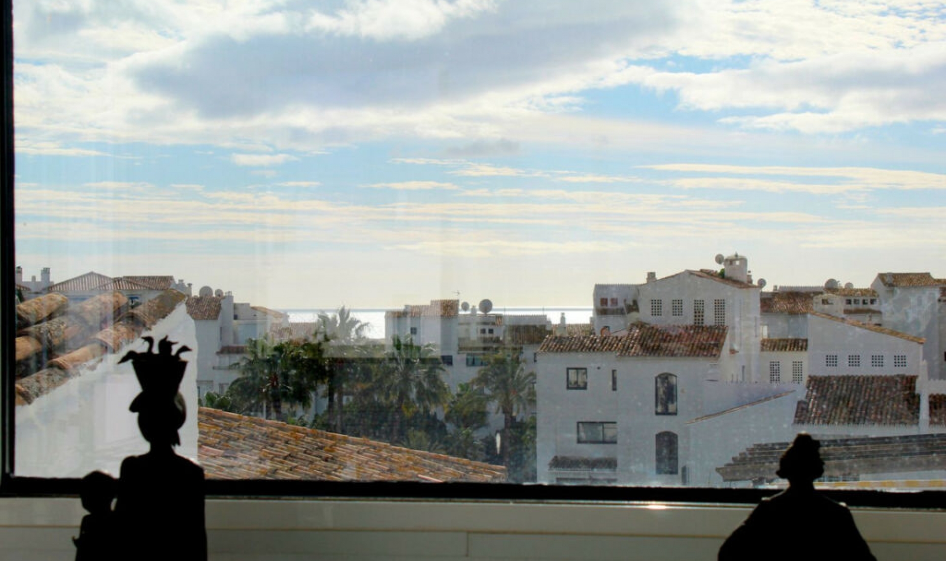 Resale - Apartment -
Puerto Banús