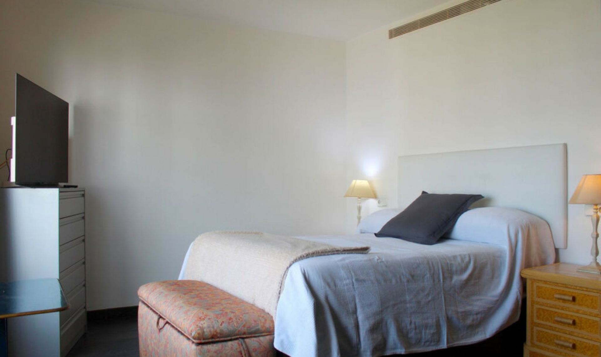 Resale - Apartment -
Puerto Banús