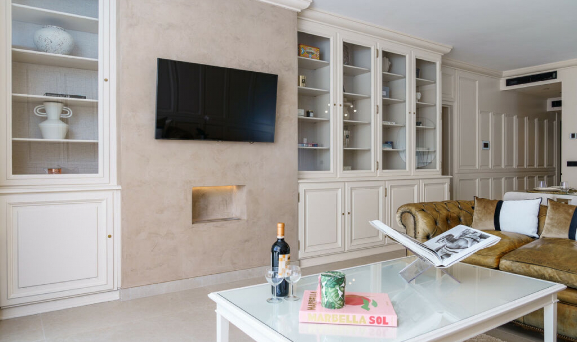 Resale - Apartment -
Puerto Banús