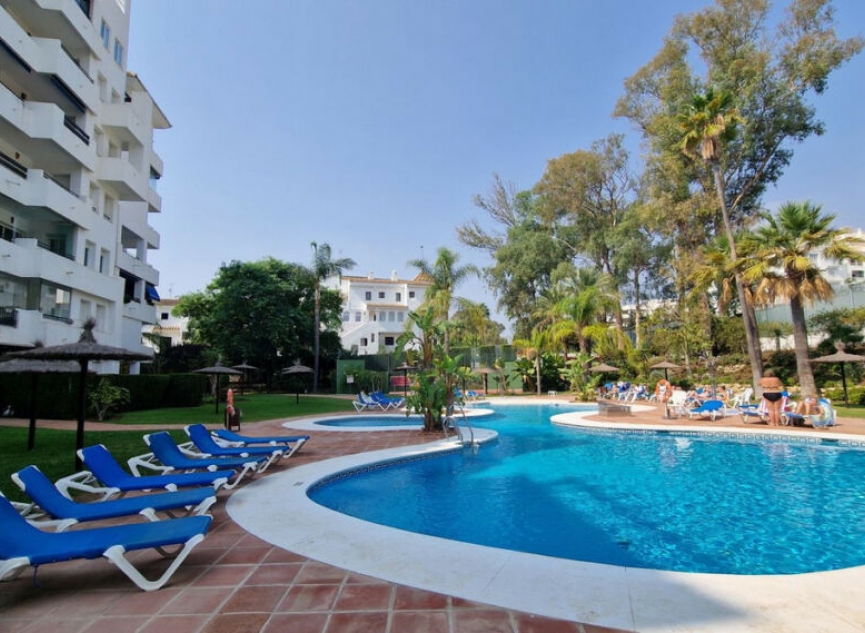 Resale - Apartment -
Puerto Banús