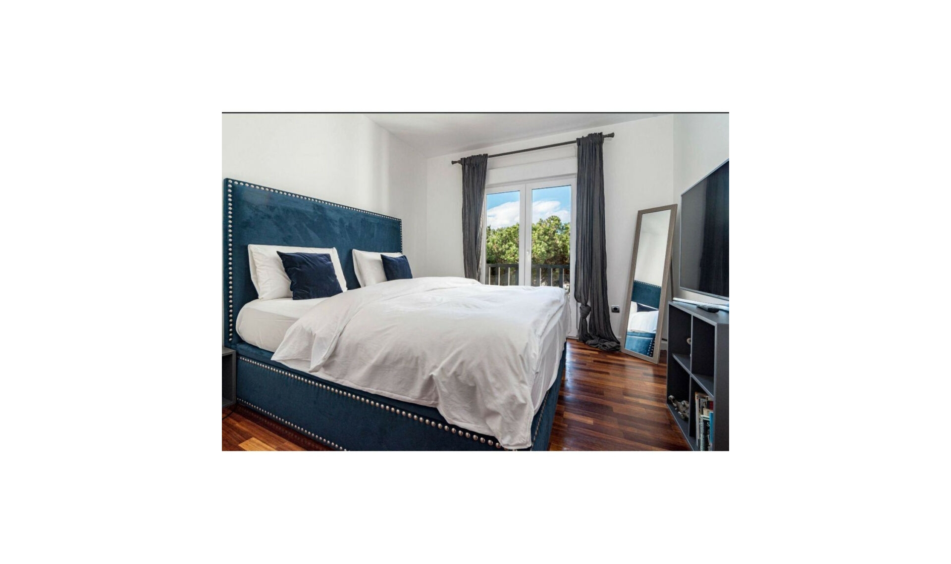 Resale - Apartment -
Puerto Banús