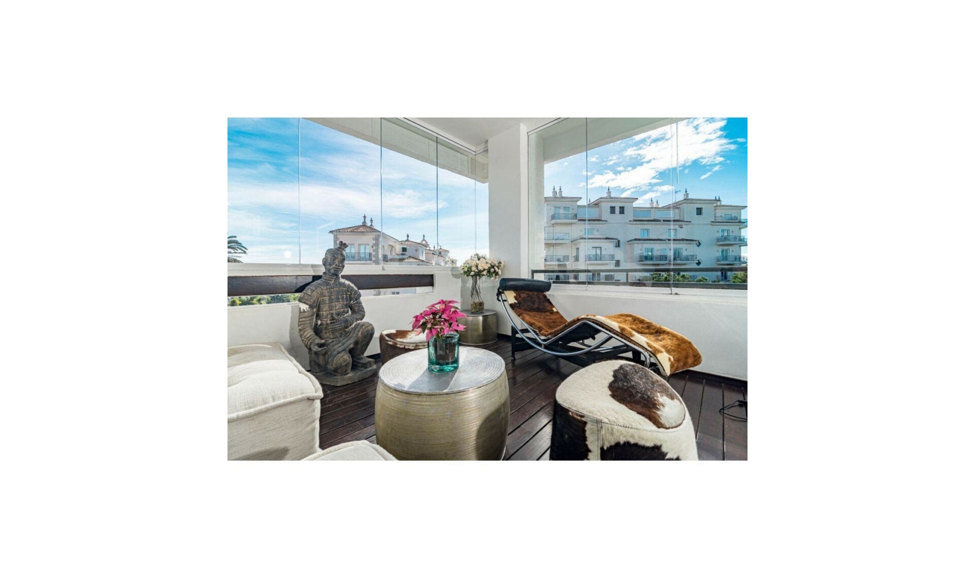 Resale - Apartment -
Puerto Banús