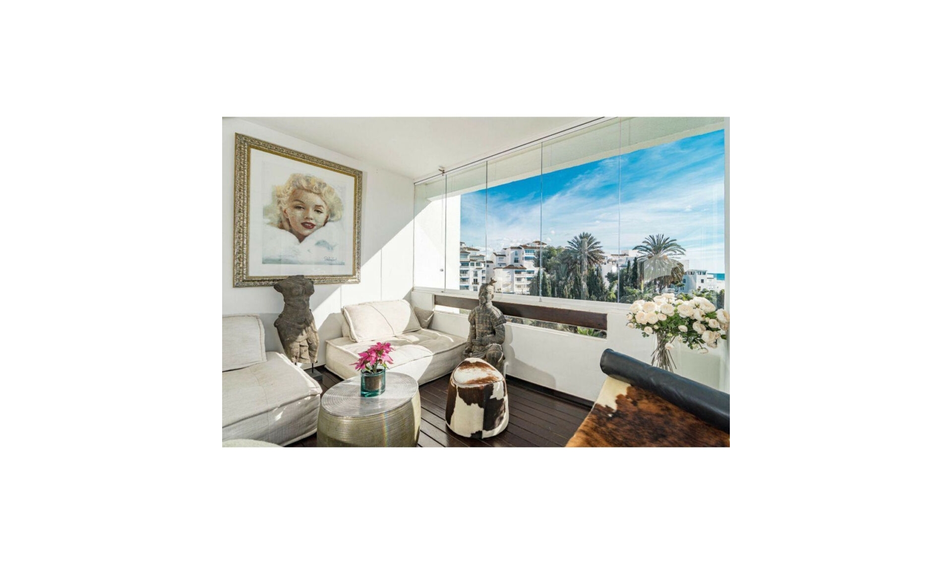 Resale - Apartment -
Puerto Banús