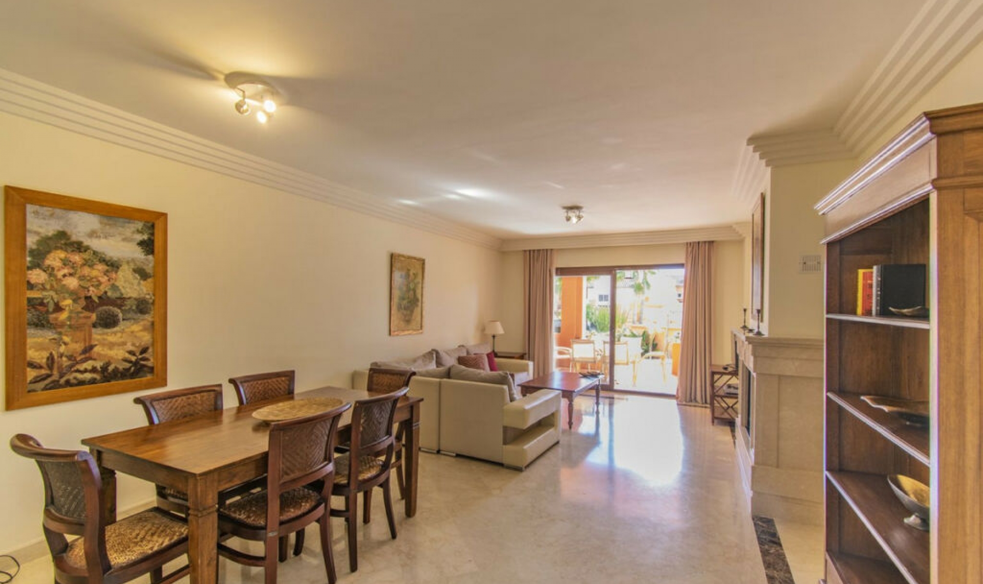 Resale - Apartment -
Puerto Banús
