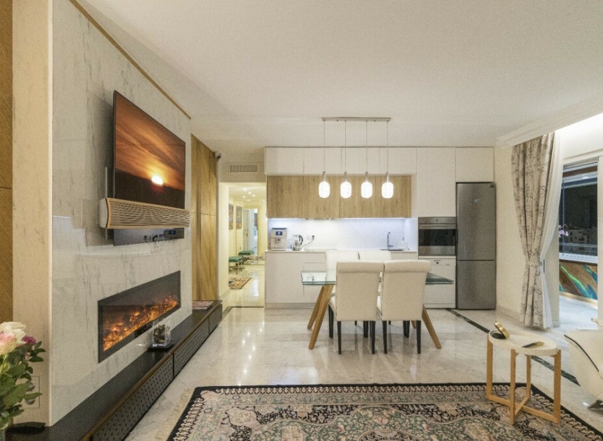 Resale - Apartment -
Puerto Banús