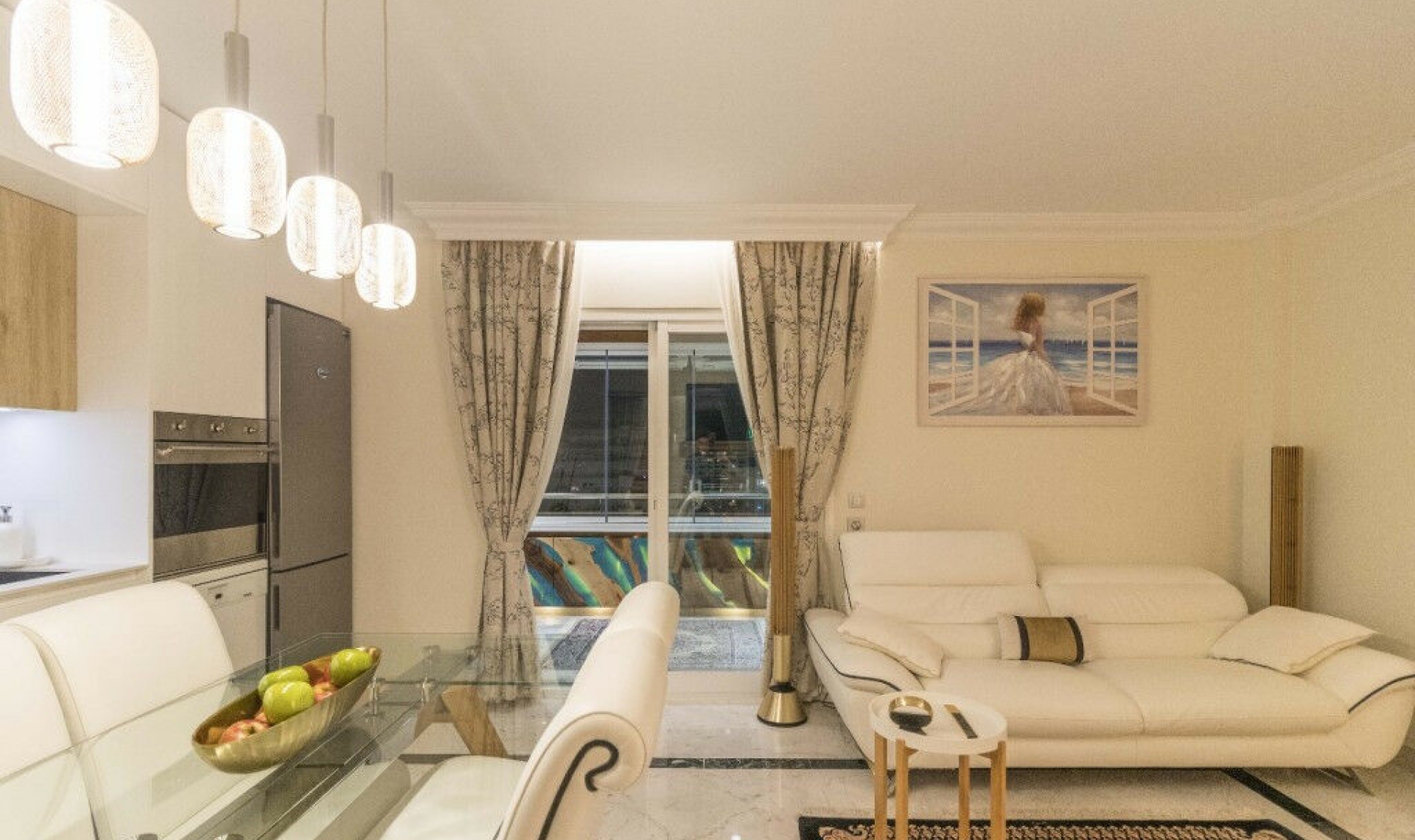 Resale - Apartment -
Puerto Banús