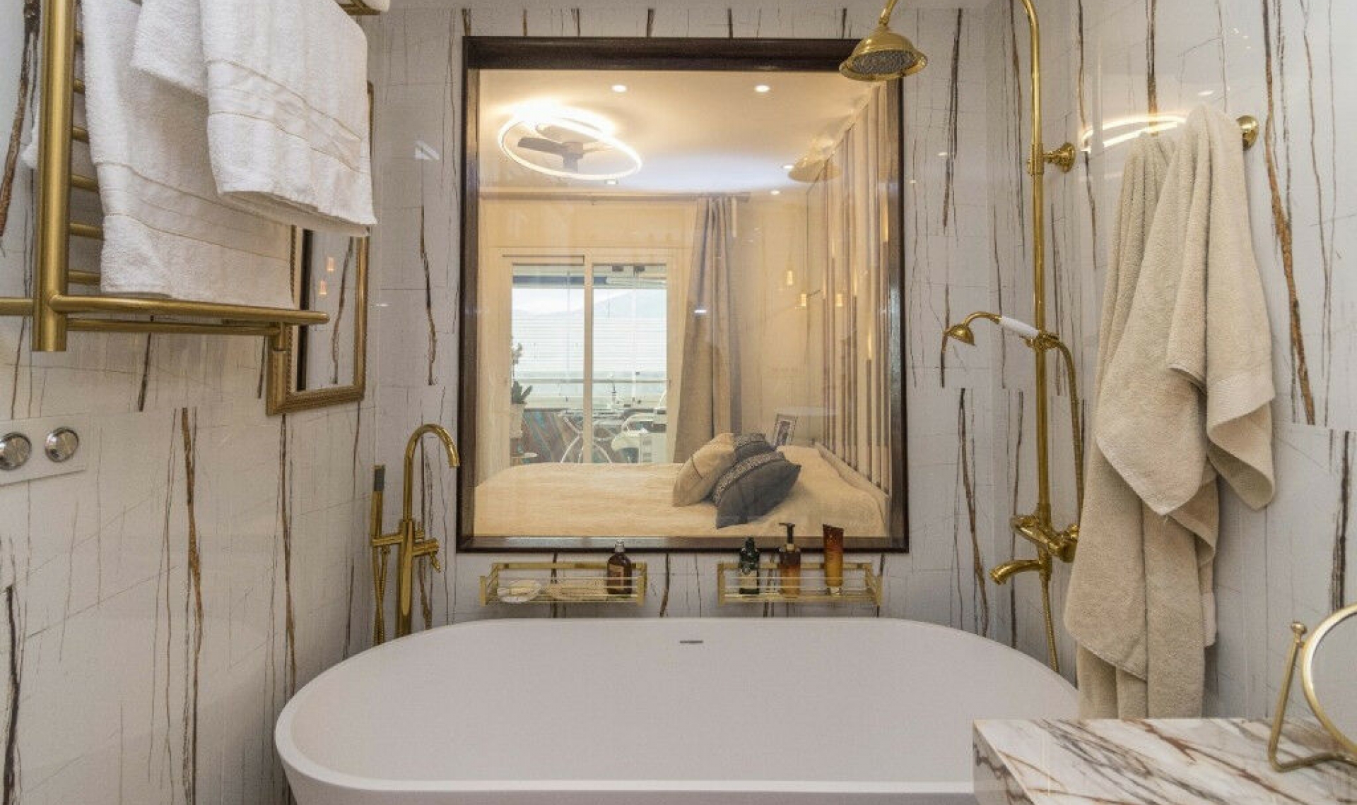 Resale - Apartment -
Puerto Banús