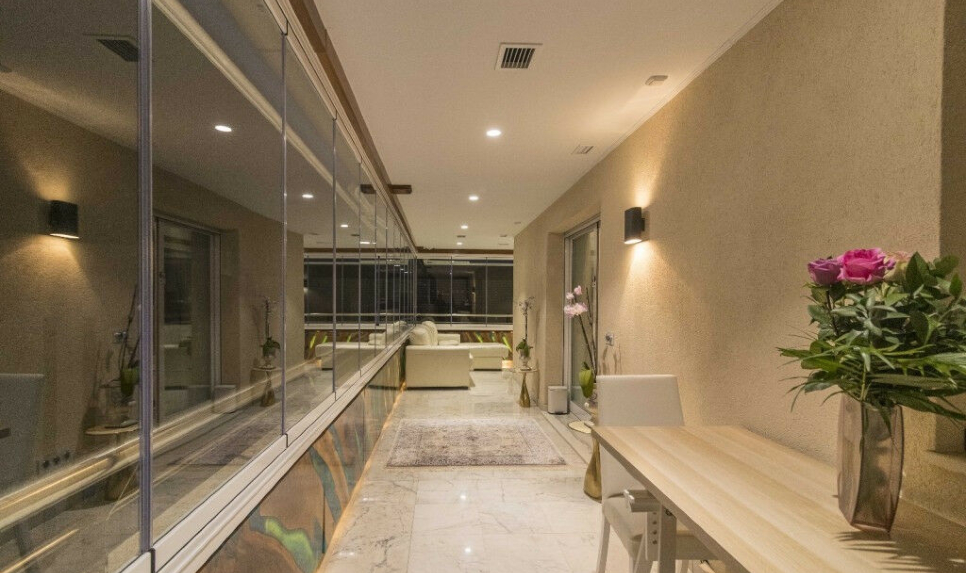 Resale - Apartment -
Puerto Banús