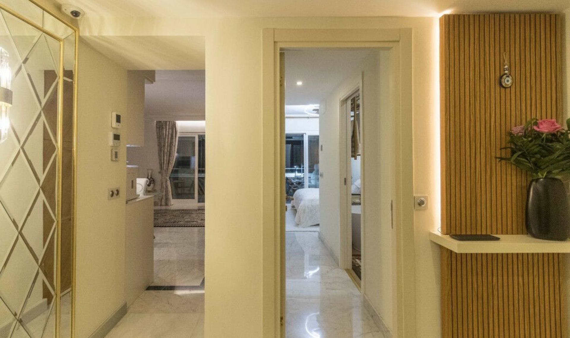 Resale - Apartment -
Puerto Banús