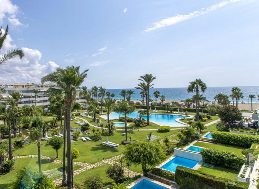 Resale - Apartment -
Puerto Banús