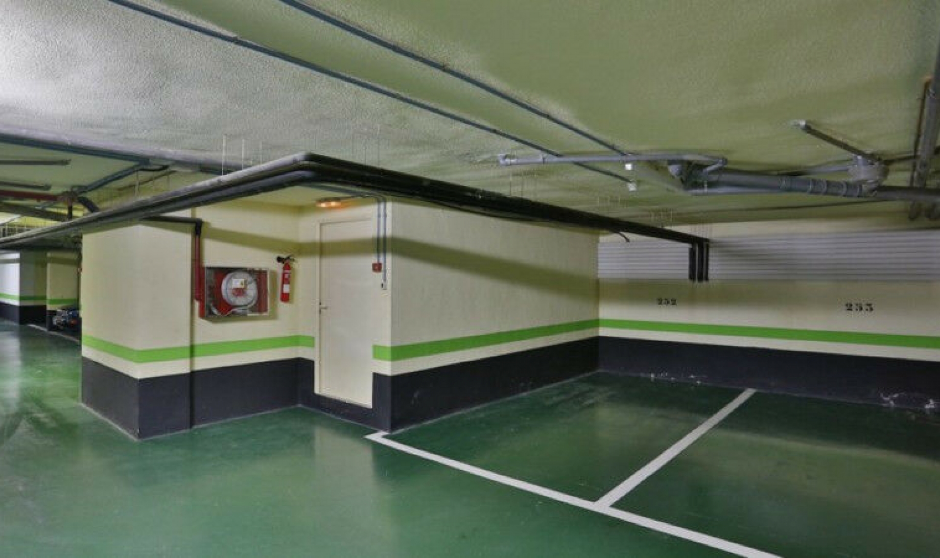 Resale - Apartment -
Puerto Banús