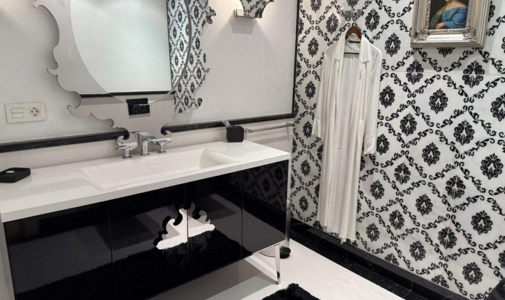 Resale - Apartment -
Puerto Banús