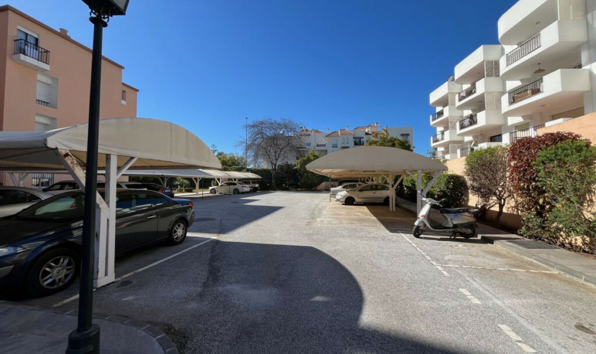 Resale - Apartment -
Puerto Banús