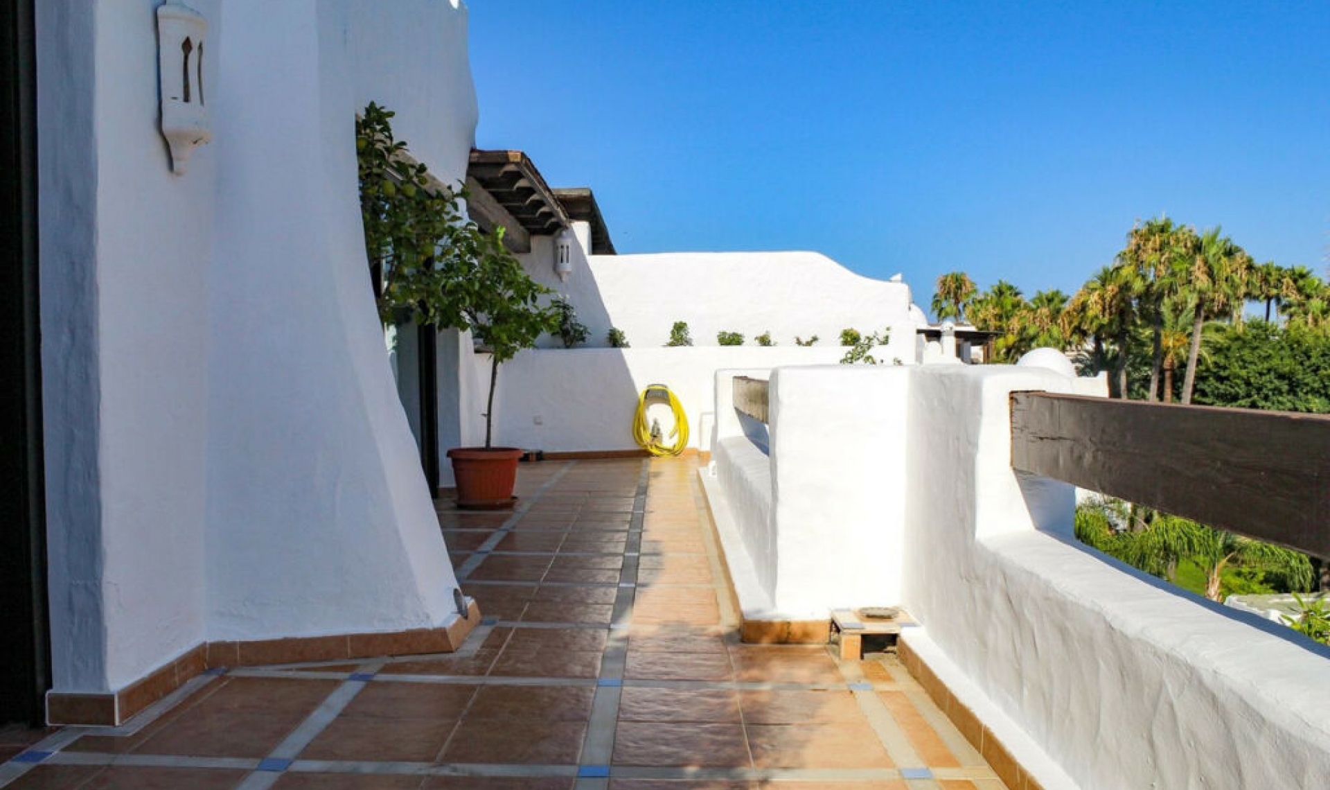 Resale - Apartment -
Puerto Banús