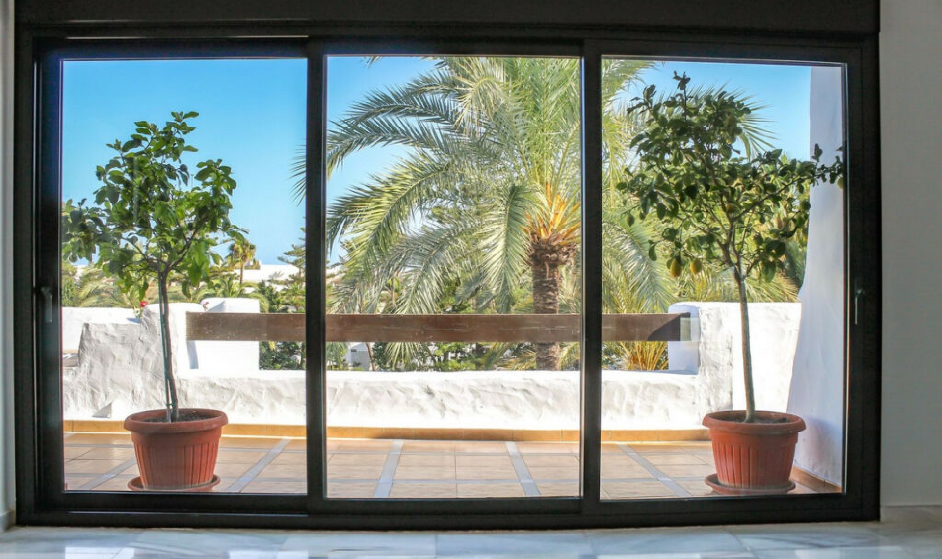 Resale - Apartment -
Puerto Banús