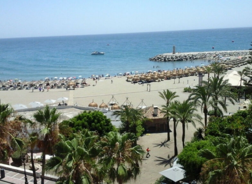 Resale - Apartment -
Puerto Banús