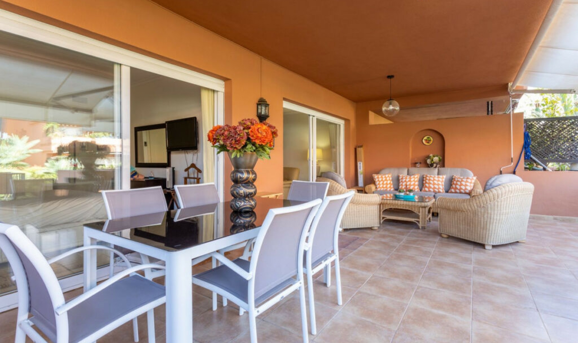 Resale - Apartment -
Puerto Banús