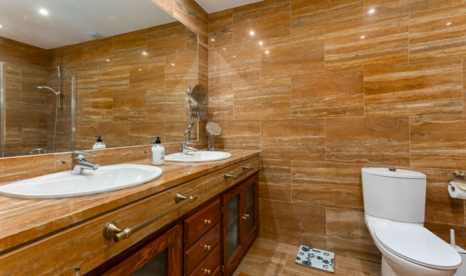 Resale - Apartment -
Puerto Banús
