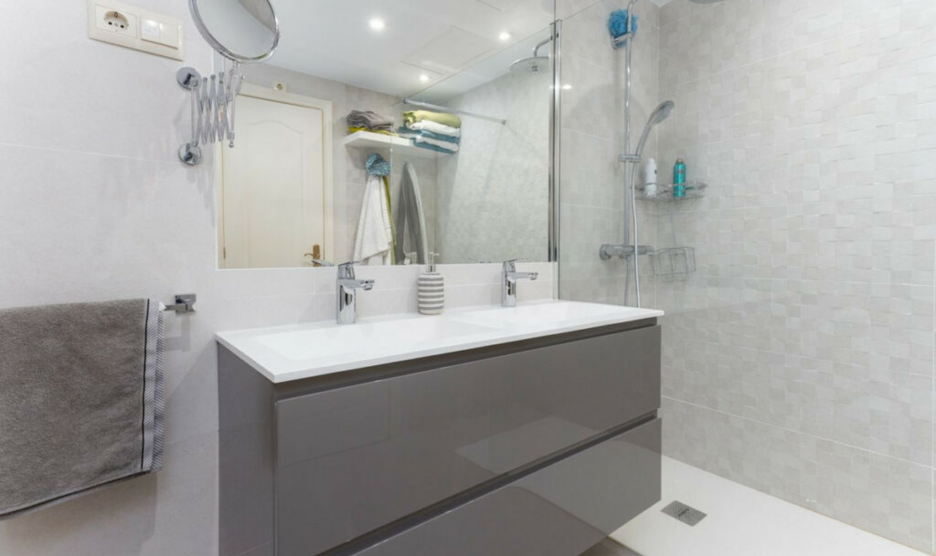 Resale - Apartment -
Puerto Banús