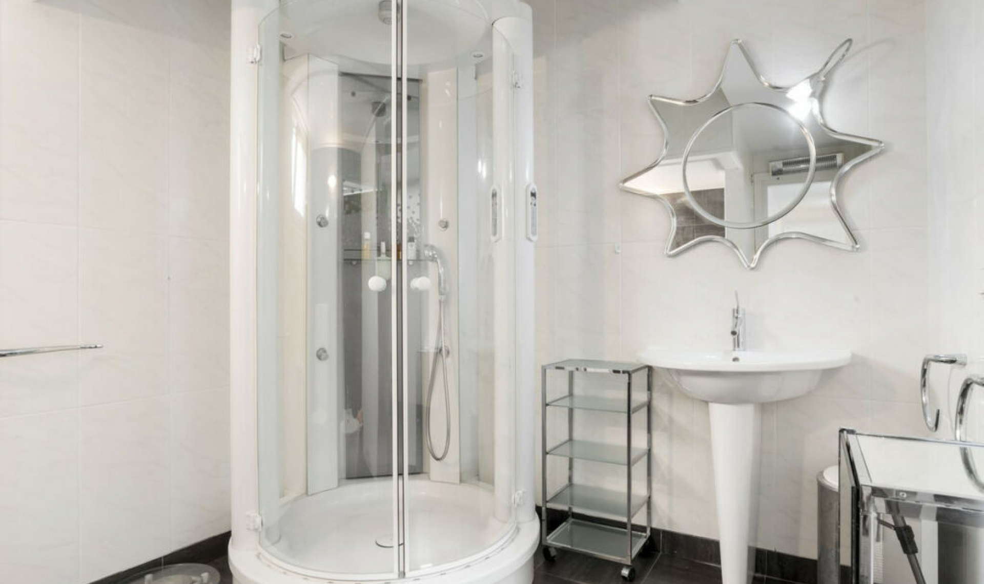 Resale - Apartment -
Puerto Banús