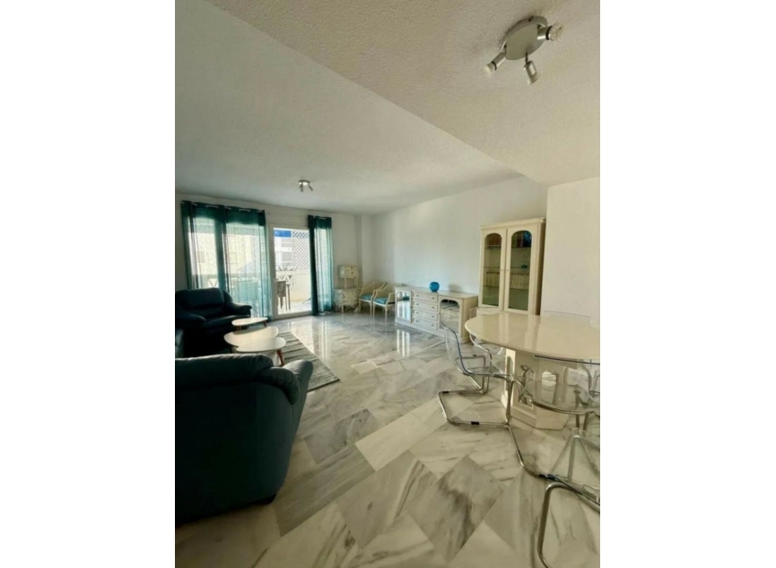 Resale - Apartment -
Puerto Banús