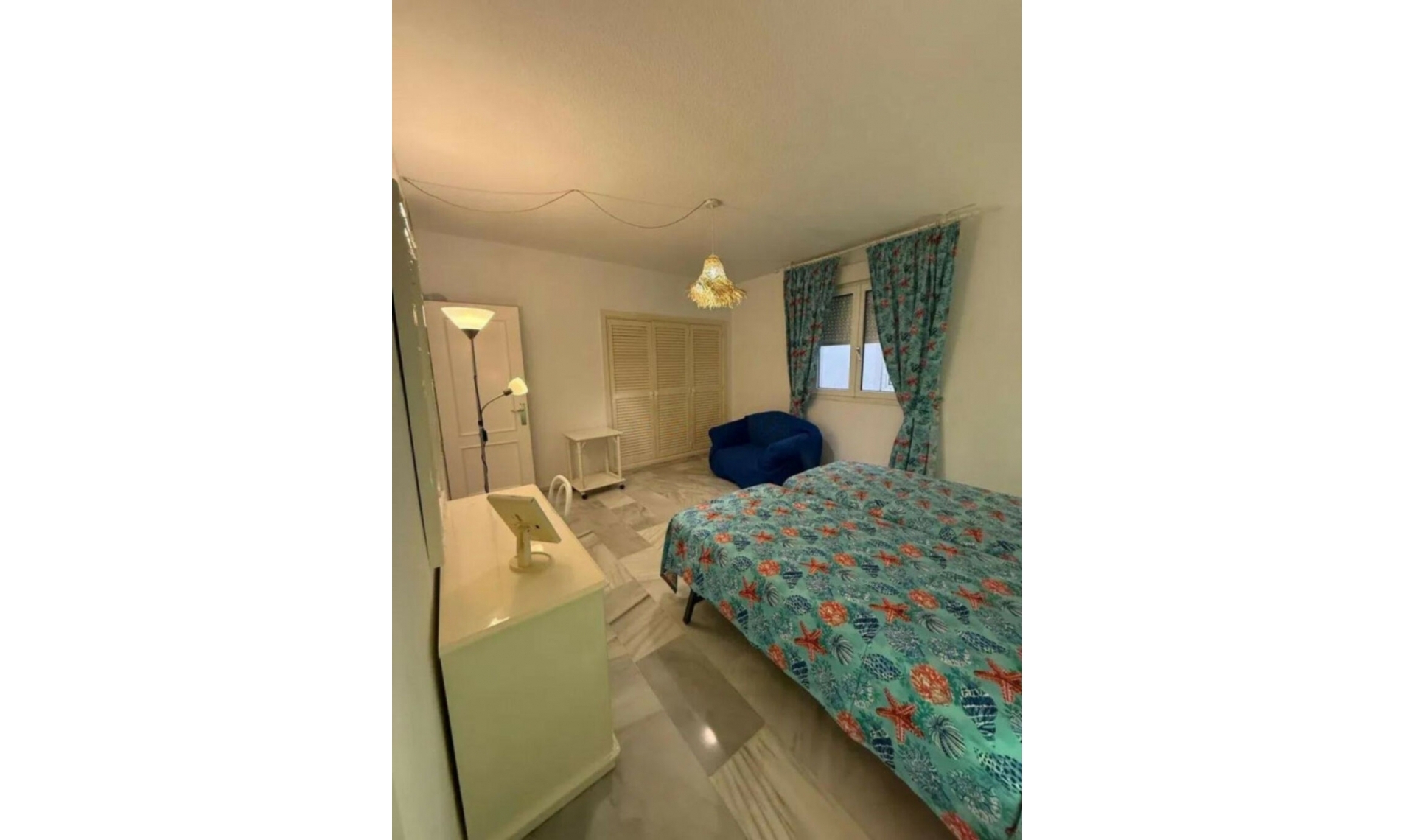 Resale - Apartment -
Puerto Banús