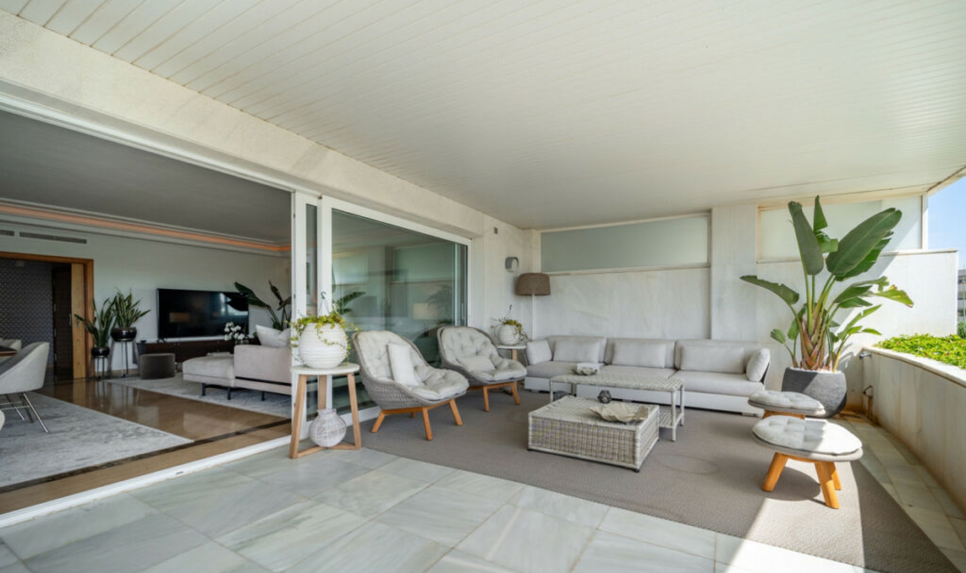 Resale - Apartment -
Puerto Banús