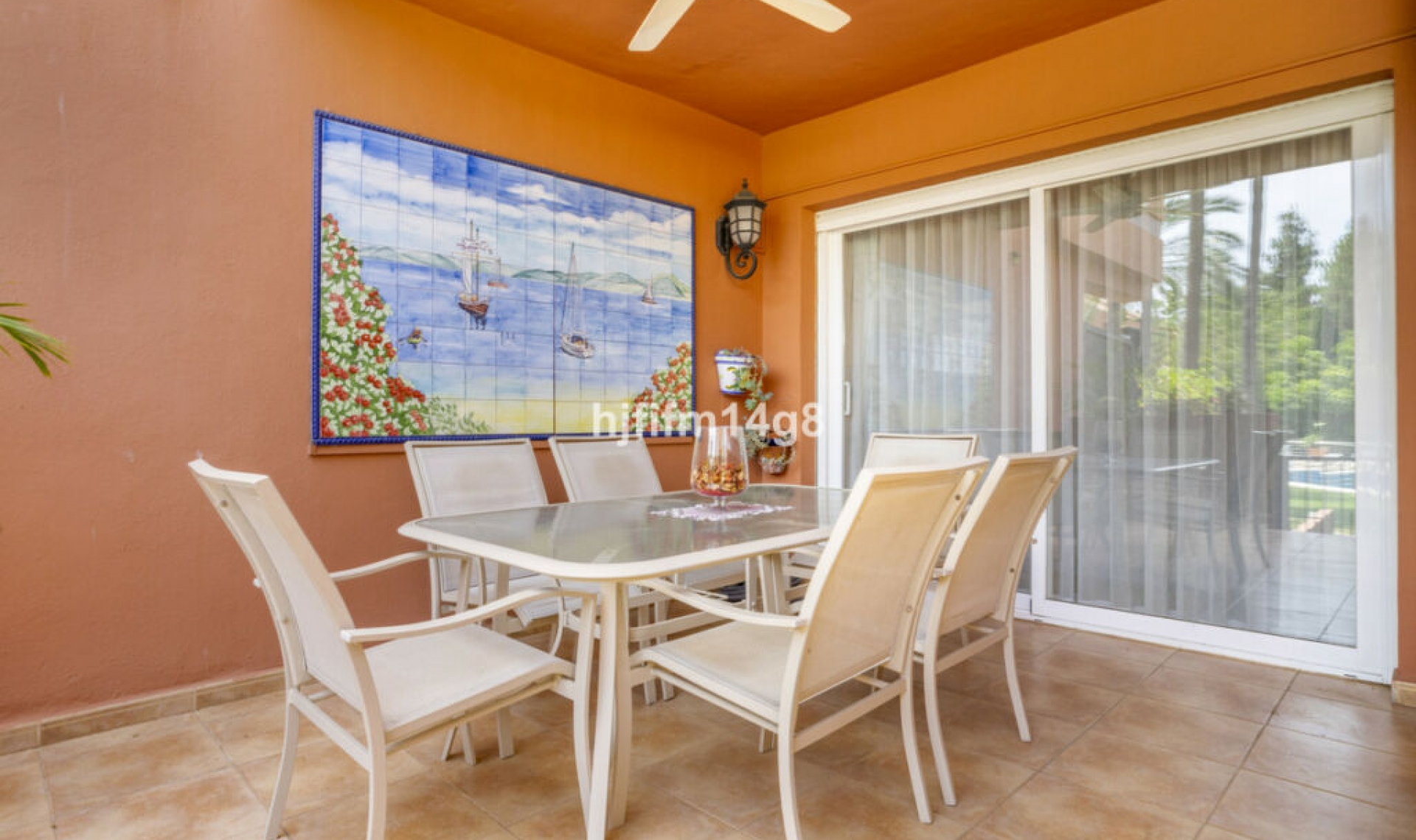 Resale - Apartment -
Puerto Banús