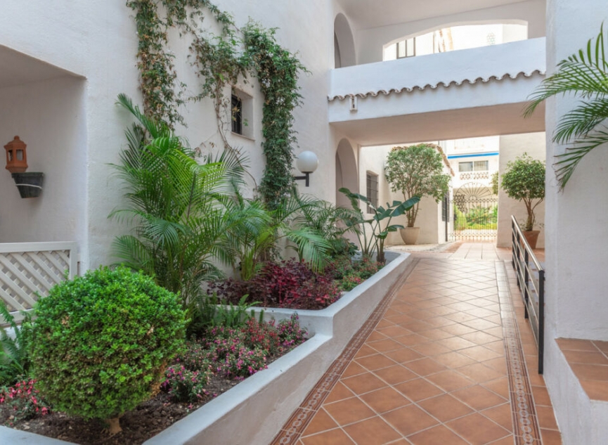 Resale - Apartment -
Puerto Banús