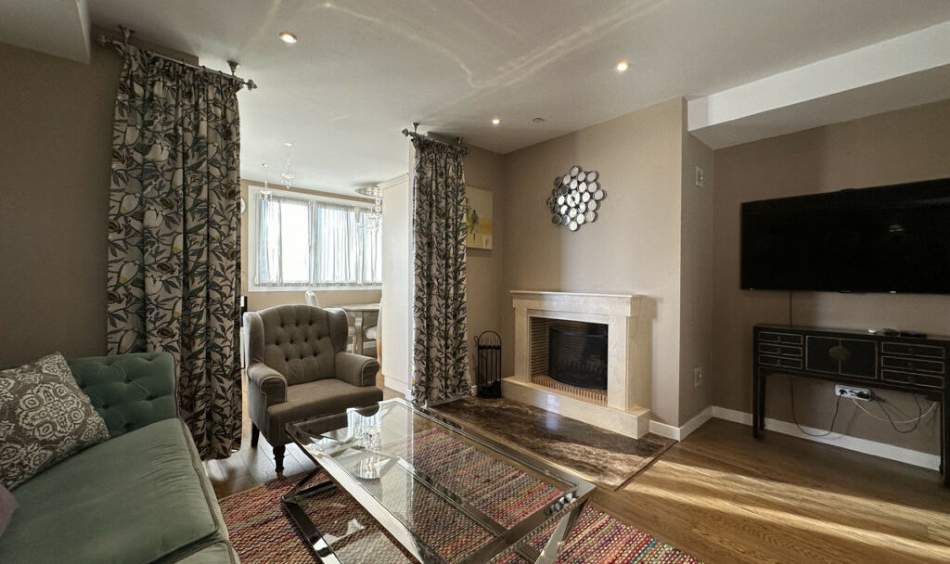 Resale - Apartment -
Puerto Banús