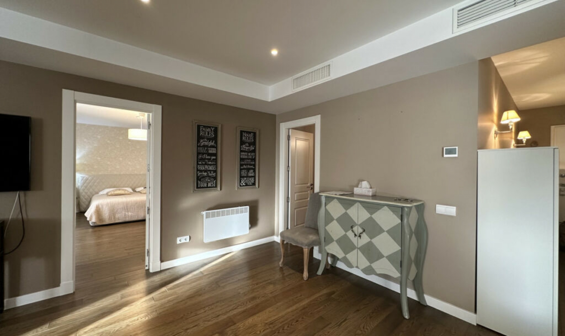 Resale - Apartment -
Puerto Banús