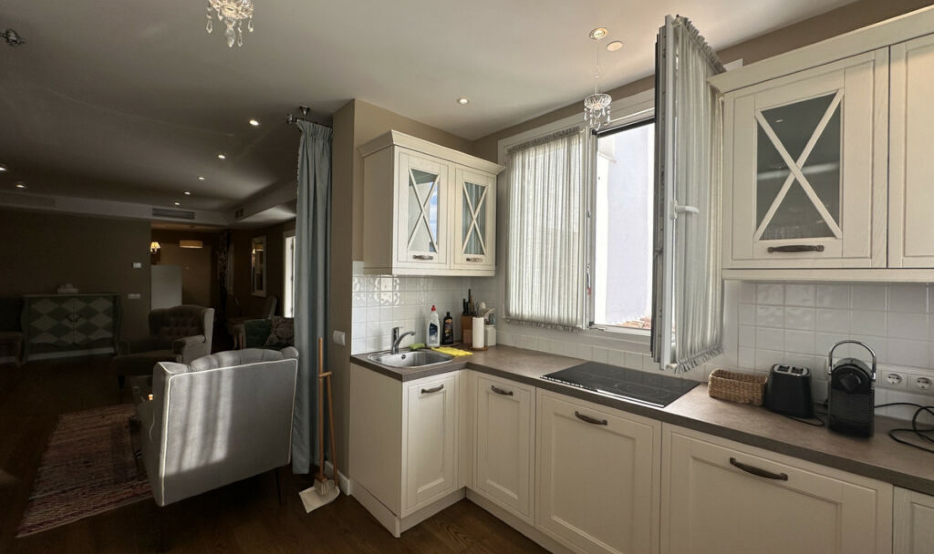 Resale - Apartment -
Puerto Banús