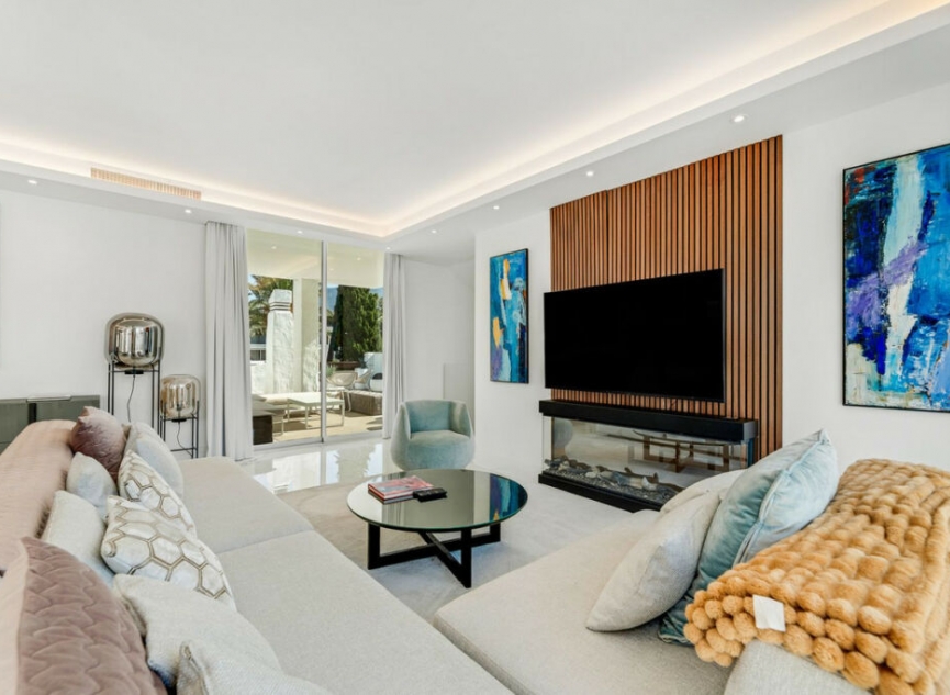 Resale - Apartment -
Puerto Banús