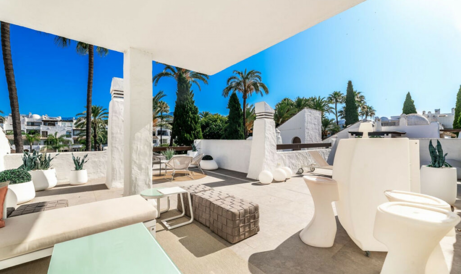 Resale - Apartment -
Puerto Banús