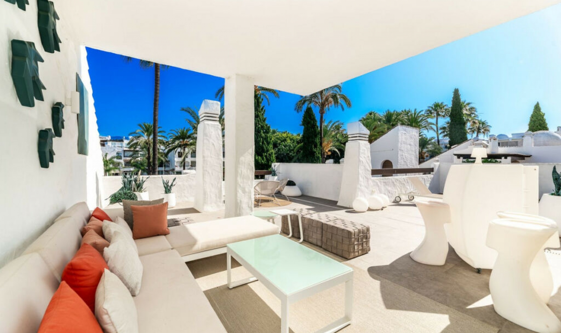Resale - Apartment -
Puerto Banús