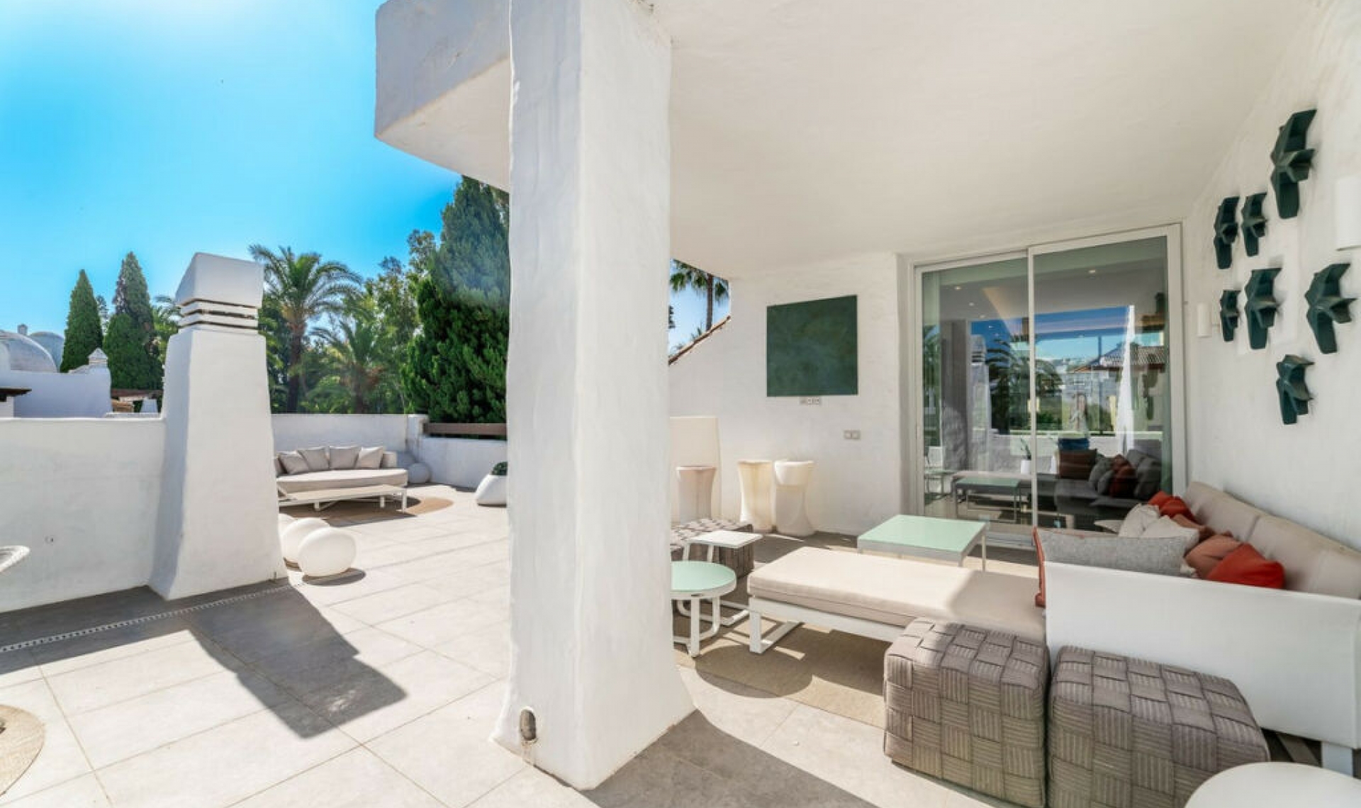 Resale - Apartment -
Puerto Banús