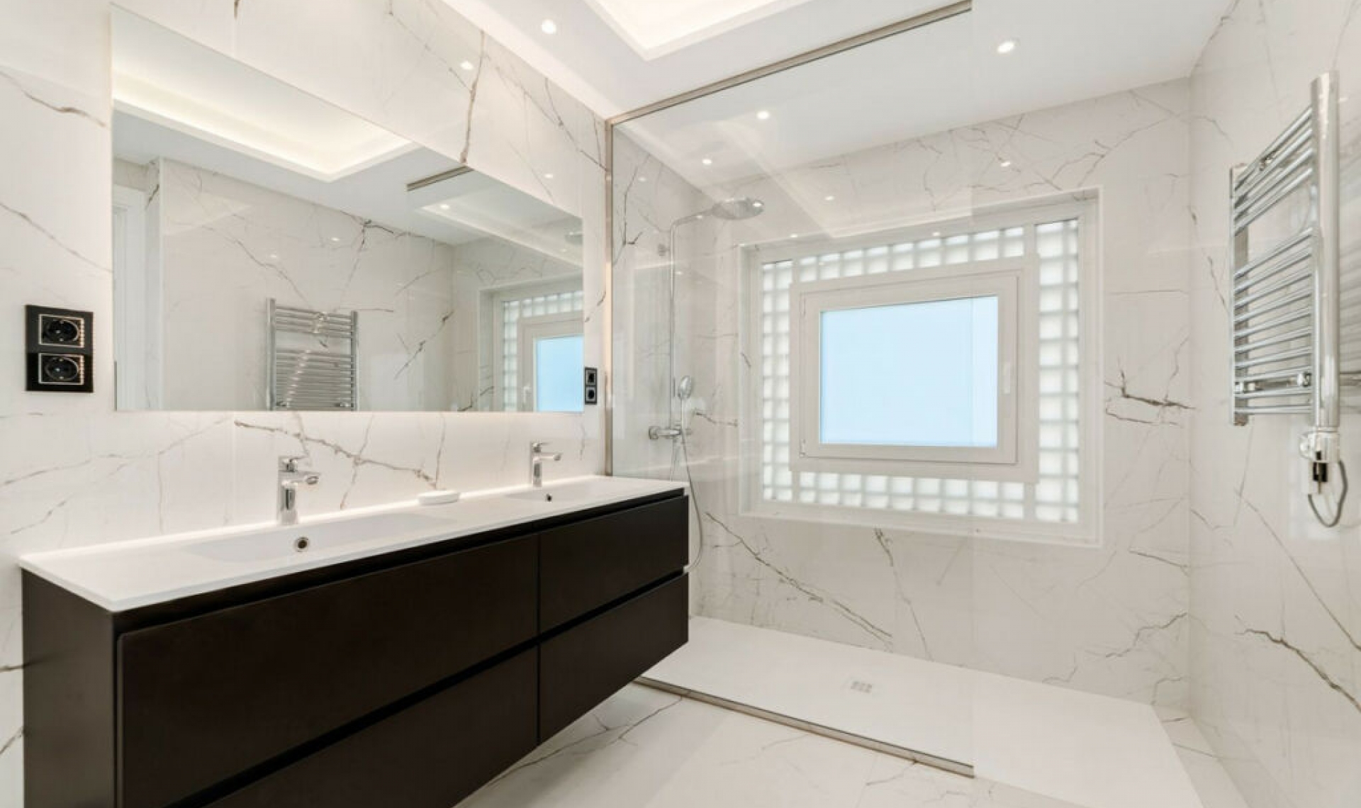 Resale - Apartment -
Puerto Banús