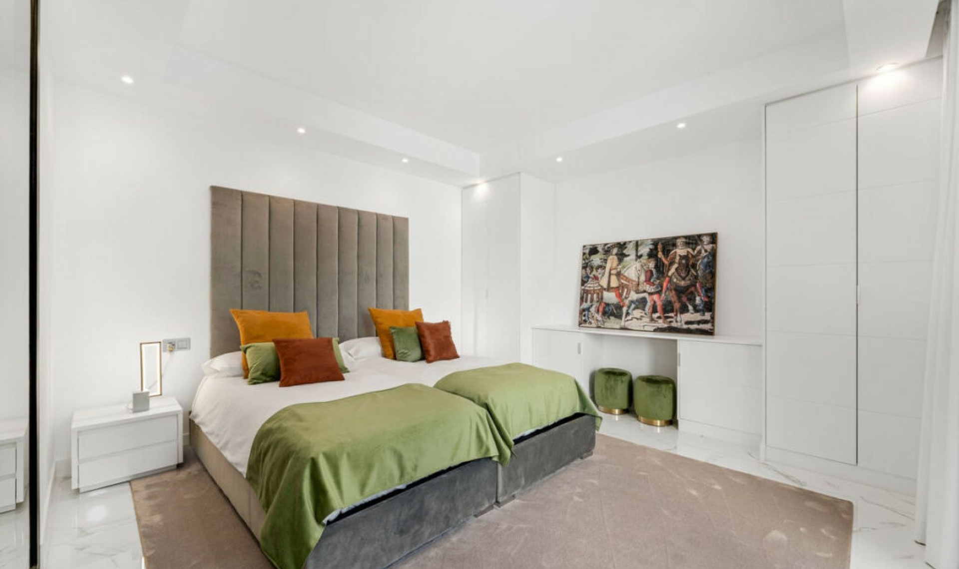 Resale - Apartment -
Puerto Banús