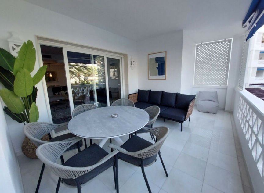 Resale - Apartment -
Puerto Banús