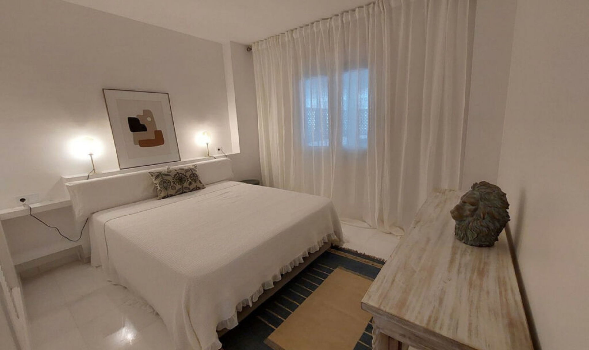 Resale - Apartment -
Puerto Banús