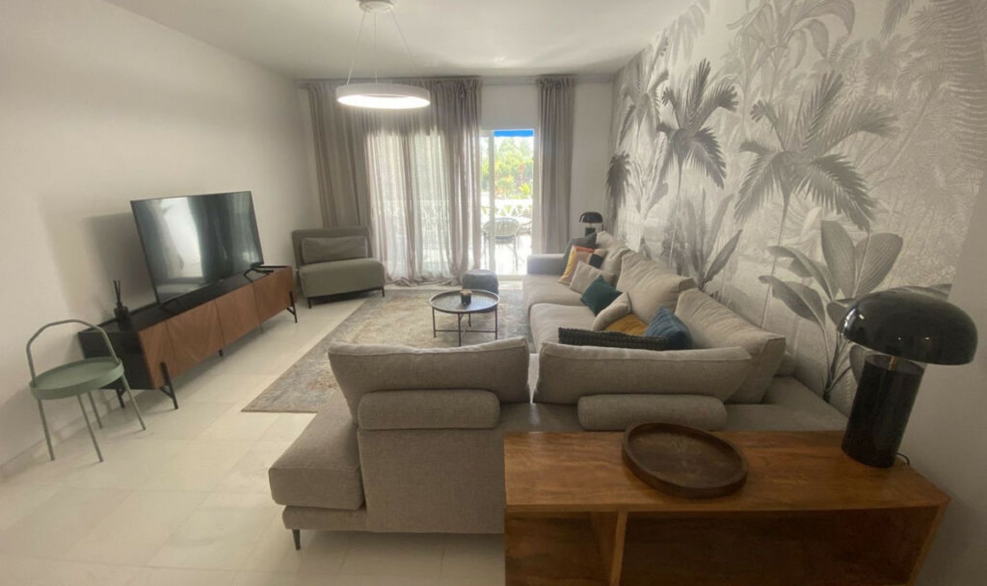 Resale - Apartment -
Puerto Banús