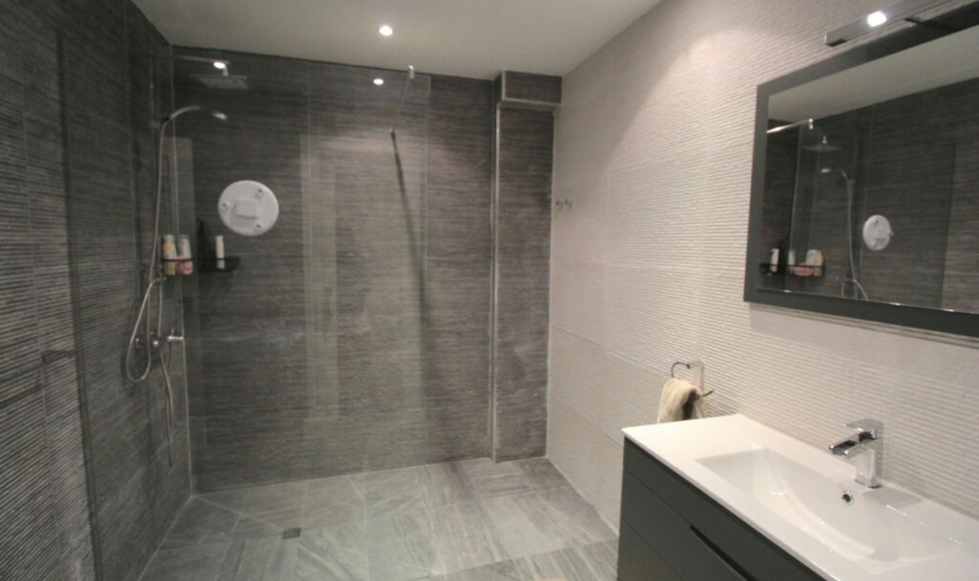 Resale - Apartment -
Puerto Banús