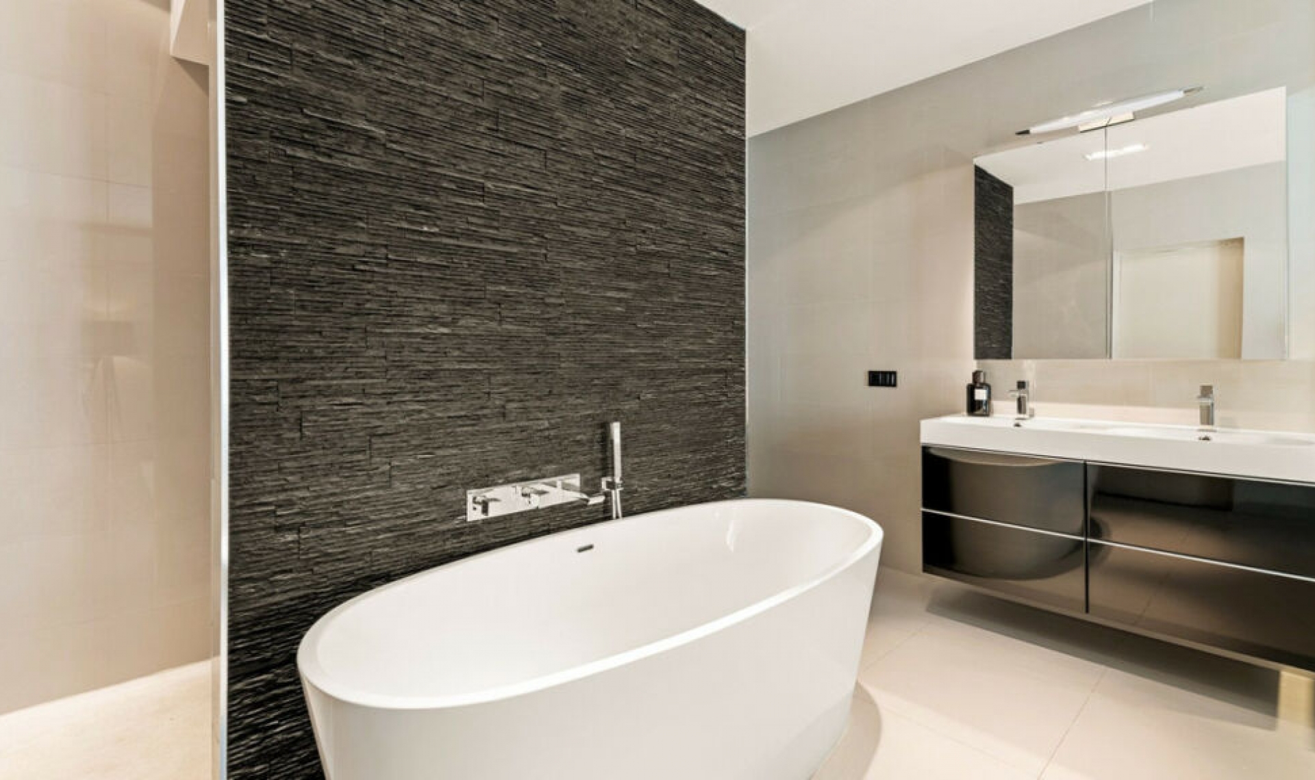 Resale - Apartment -
Puerto Banús