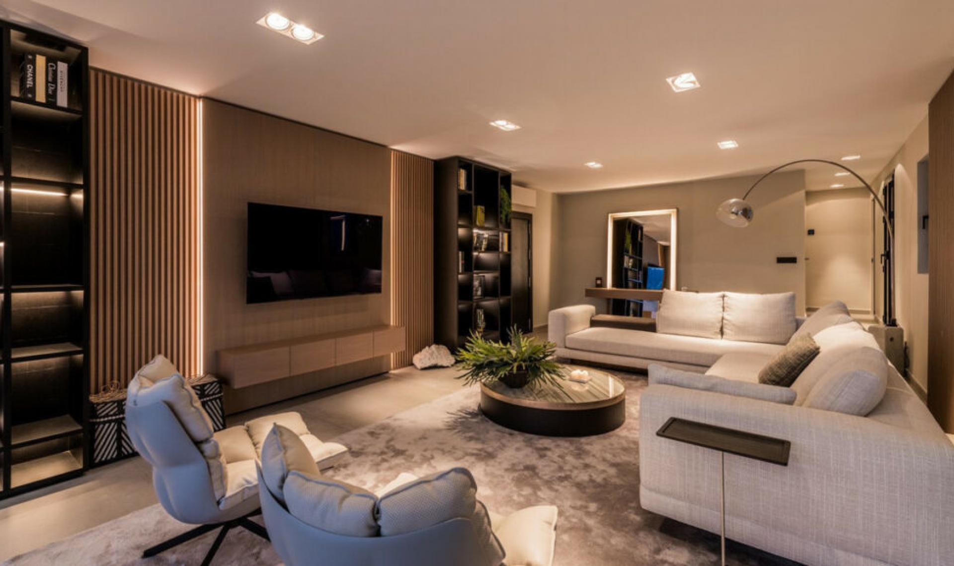 Resale - Apartment -
Puerto Banús