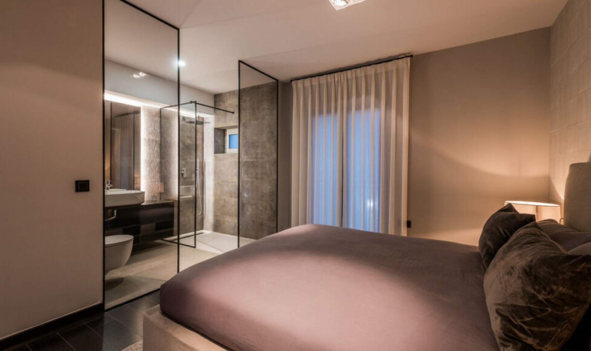 Resale - Apartment -
Puerto Banús