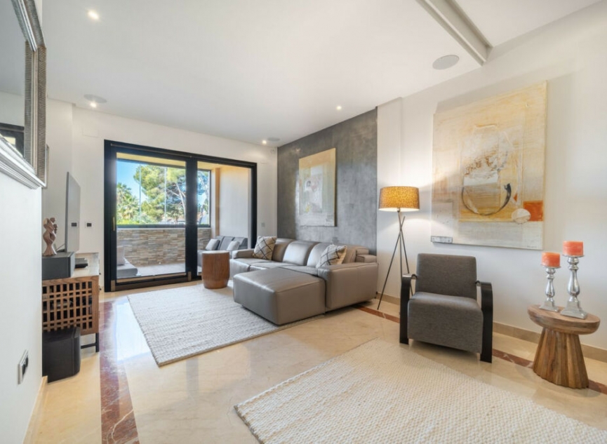 Resale - Apartment -
Puerto Banús